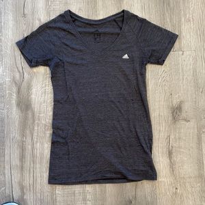 Women’s adidas T-shirt - fitted medium
